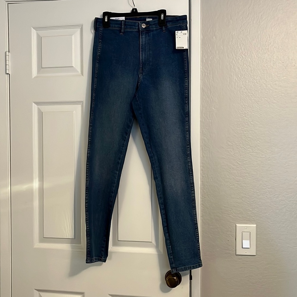 Brand New Jeans 👖